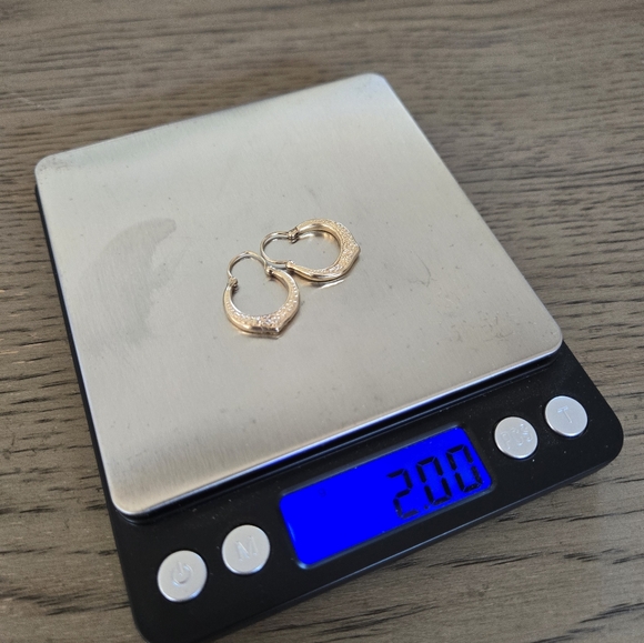 Vintage 14k Gold Earrings - Picture 7 of 8